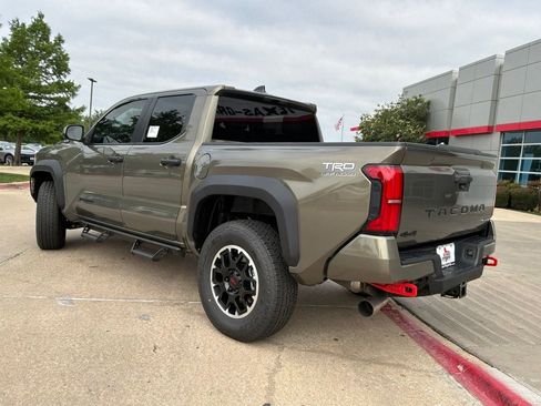 New 2026 Toyota Tacoma TRD Off-Road AWD/4WD image 7
