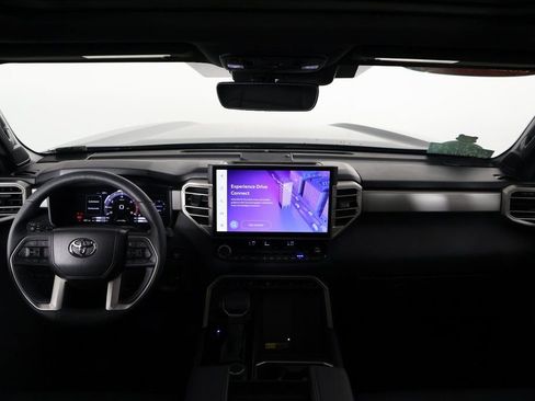 Used 2025 Toyota Tundra Limited image 8