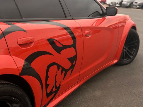 Used 2021 Dodge Charger SRT Hellcat image 18