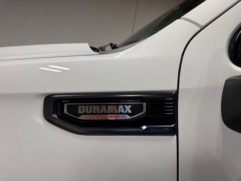Used 2023 GMC Sierra 1500 AT4 w/ AT4 Preferred Package AWD/4WD image 12