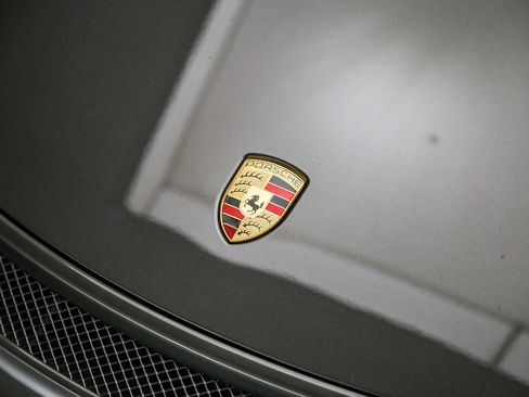 Certified 2015 Porsche 911 GT3 RWD image 12
