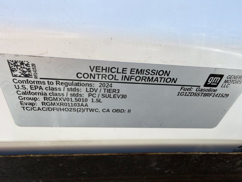 Used 2024 Chevrolet Malibu LT FWD image 33
