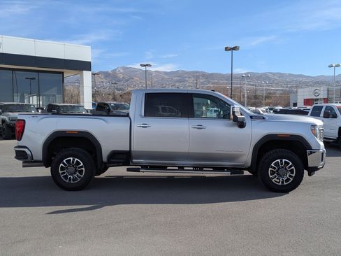 Certified 2023 GMC Sierra 3500 SLT w/ SLT Convenience Package image 7