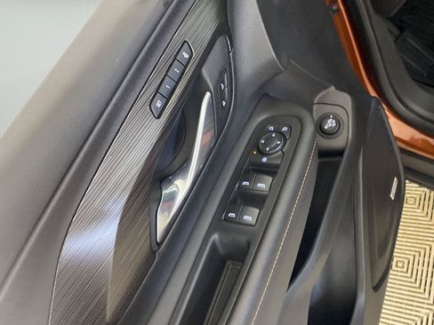 Used 2019 GMC Terrain SLT w/ Preferred Package AWD/4WD image 14