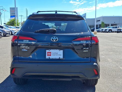 Used 2024 Toyota Corolla Cross XLE w/ Convenience Package AWD/4WD image 6