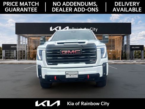 Used 2025 GMC Sierra 2500 AT4 w/ Technology Package AWD/4WD image 2