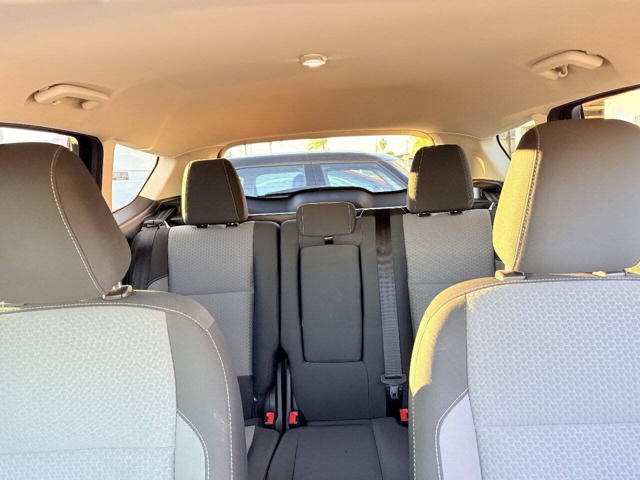 Used 2019 Ford Escape SE FWD image 20