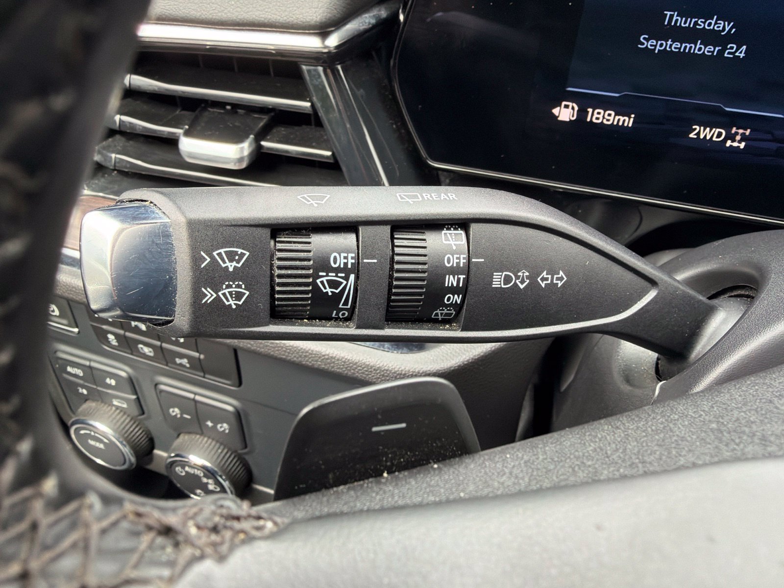 Used 2025 Chevrolet Tahoe LT AWD/4WD image 16
