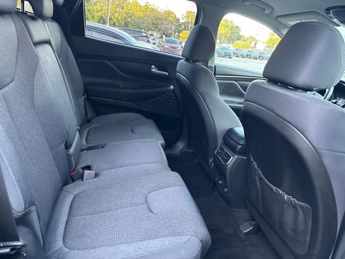 Used 2022 Hyundai Santa Fe SE FWD image 12