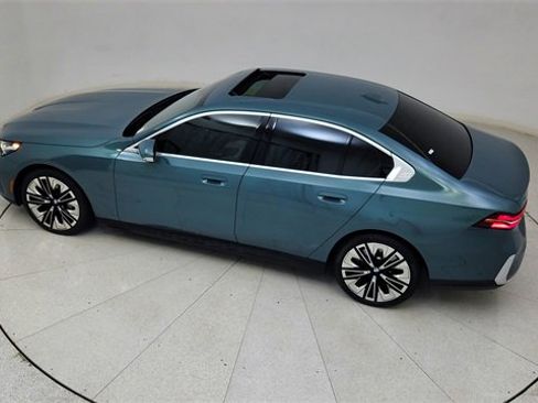 Used 2026 BMW 540i xDrive image 84