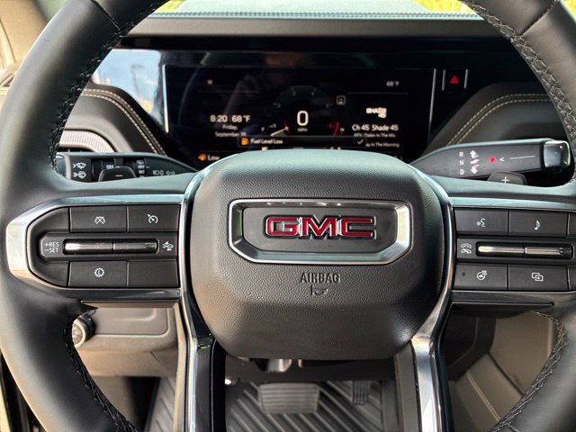 Used 2025 GMC Yukon Elevation w/ LPO, Elevation Black Package AWD/4WD image 23