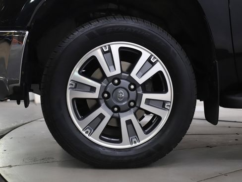 Used 2021 Toyota Tundra Platinum image 28