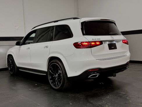 Used 2025 Mercedes-Benz GLS 450 4MATIC image 10