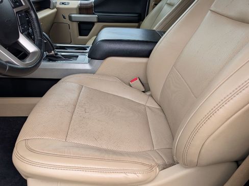 Used 2017 Ford F150 Lariat image 8