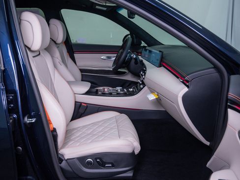 New 2026 Genesis GV70 3.5T Sport Prestige AWD/4WD image 11