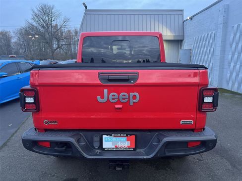 Used 2020 Jeep Gladiator Overland w/ Uconnect 4C Nav & Sound Group image 5