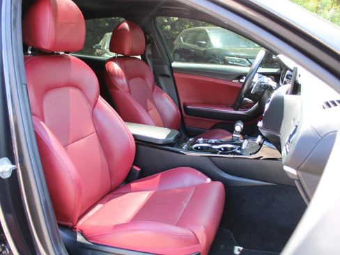 Used 2022 Kia Stinger GT-Line w/ Sun & Sound Package AWD/4WD image 31