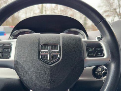 Used 2019 Dodge Grand Caravan GT image 22