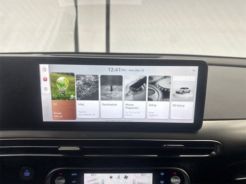 Used 2024 Genesis GV60 RWD image 30