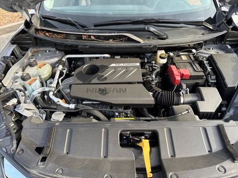 Used 2025 Nissan Rogue Platinum AWD/4WD image 23