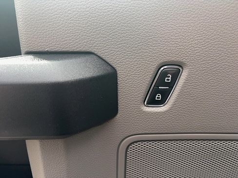 Used 2019 Ford F250 XL w/ XL Value Package image 9