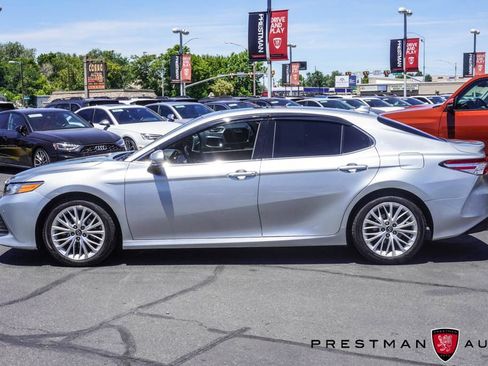 Used 2018 Toyota Camry XLE w/ Audio Package FWD image 17