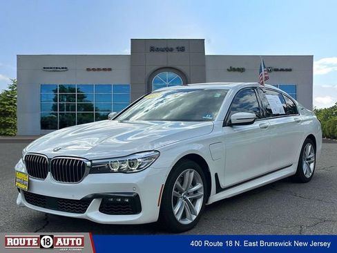 Used 2018 BMW 740e xDrive AWD/4WD image 2