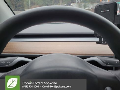 Used 2025 Tesla Model Y Long Range image 27