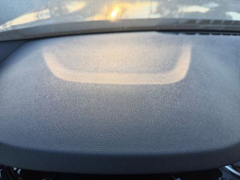 Used 2022 BMW 530e w/ M Sport Package image 26