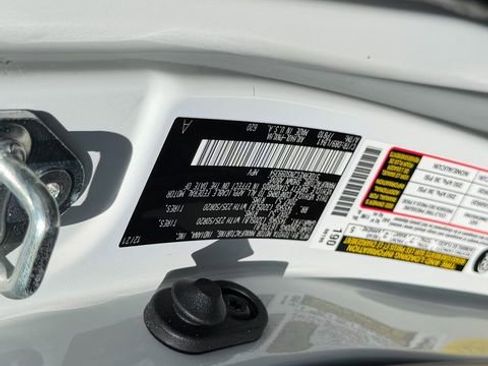 Certified 2022 Toyota Sienna Platinum FWD image 22