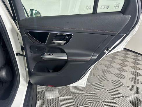 Certified 2024 Mercedes-Benz GLC 43 AMG 4MATIC image 18