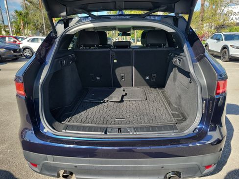 Used 2018 Jaguar F-PACE Prestige image 5