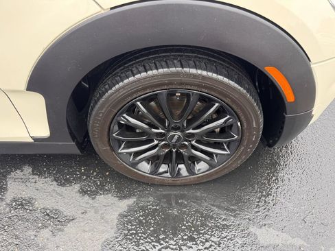 Used 2017 MINI Cooper Clubman S FWD image 5