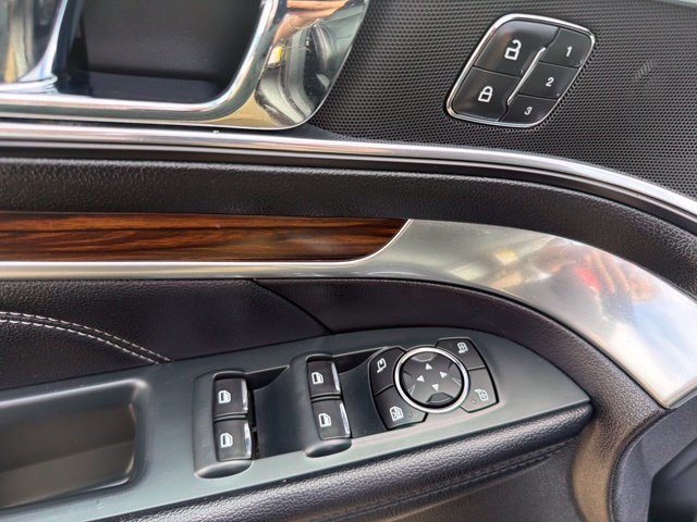 Used 2019 Ford Explorer Limited w/ Class III Trailer Tow Package AWD/4WD image 12