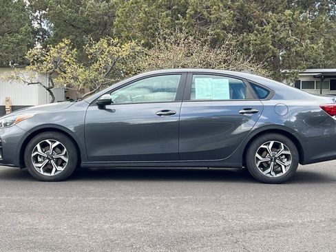 Certified 2021 Kia Forte LXS FWD image 7