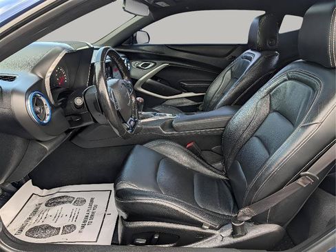 Used 2020 Chevrolet Camaro SS RWD image 21
