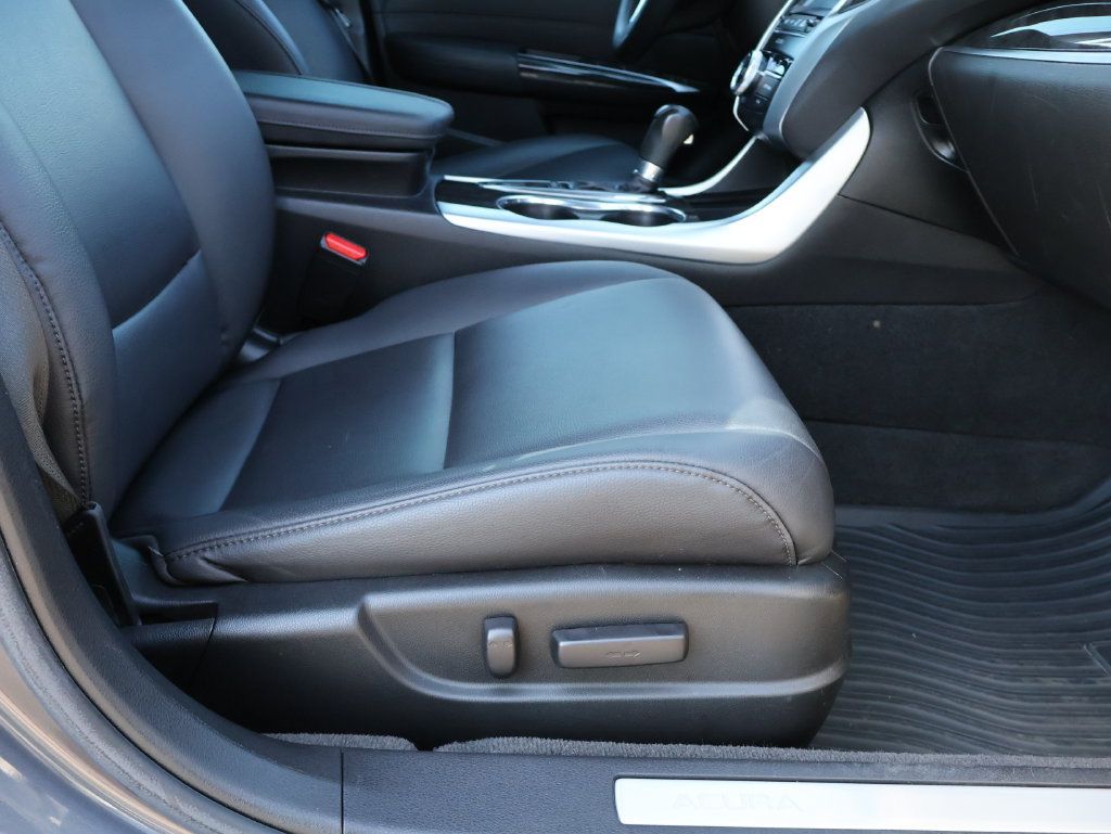 Used 2019 Acura TLX FWD image 10