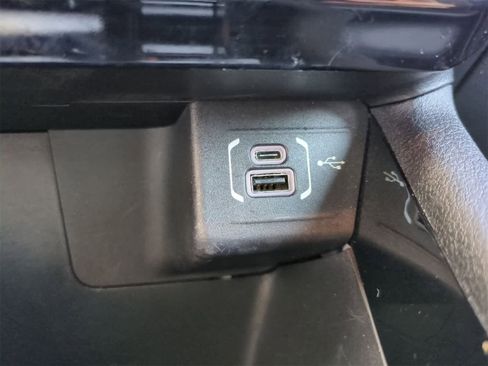 Certified 2022 Jeep Compass Altitude image 30