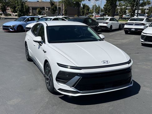 Certified 2026 Hyundai Sonata Blue FWD image 4