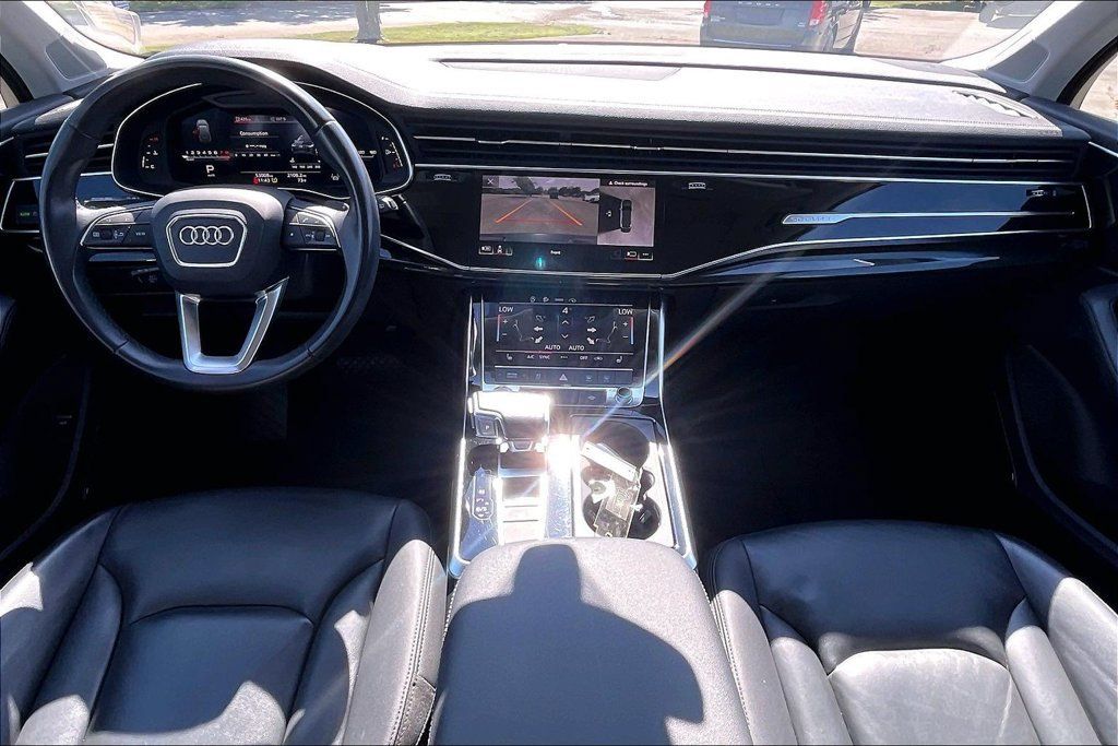 Used 2023 Audi Q7 3.0T Premium Plus AWD/4WD image 12