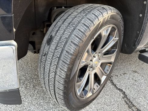 Used 2015 Chevrolet Silverado 1500 LTZ w/ LTZ Plus Package image 15