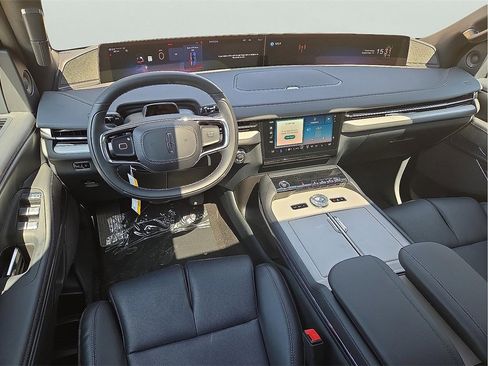 New 2025 Lincoln Navigator Reserve w/ Jet Appearance Package image 11