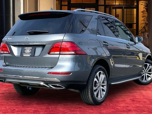 Used 2018 Mercedes-Benz GLE 350 w/ Premium 1 Package image 12