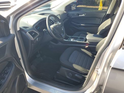 Certified 2022 Ford Edge SE w/ Black Appearance Package AWD/4WD image 15