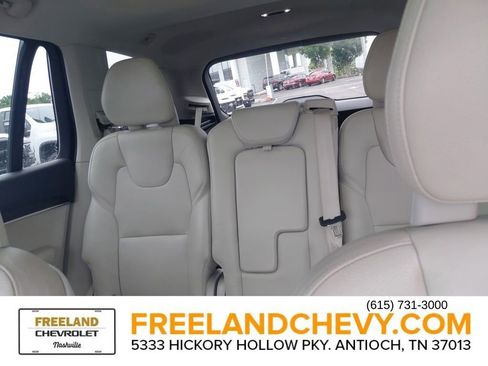 Used 2017 Volvo XC90 T6 Momentum w/ Vision Package AWD/4WD image 10