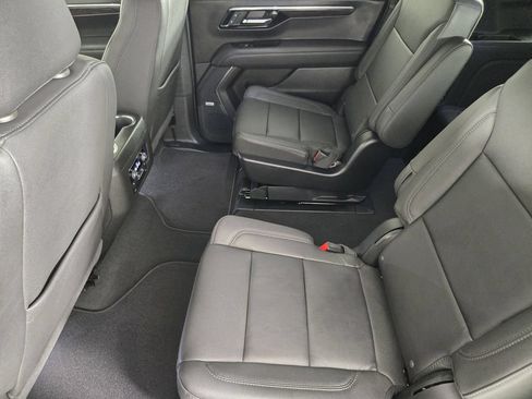 New 2026 Chevrolet Suburban LT w/ Comfort Package RWD image 32