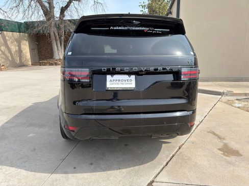 Certified 2024 Land Rover Discovery Dynamic SE image 4