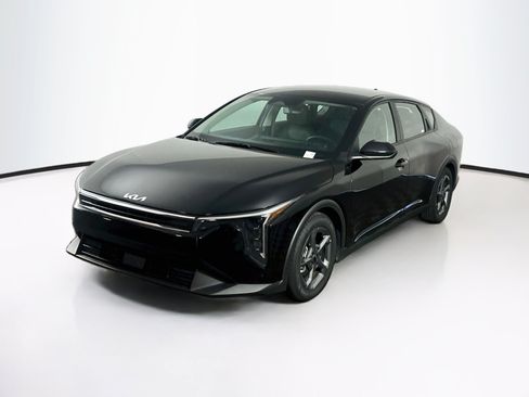 Used 2025 Kia K4 FWD image 3