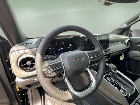 New 2025 Chevrolet Colorado ZR2 w/ Technology Package image 10