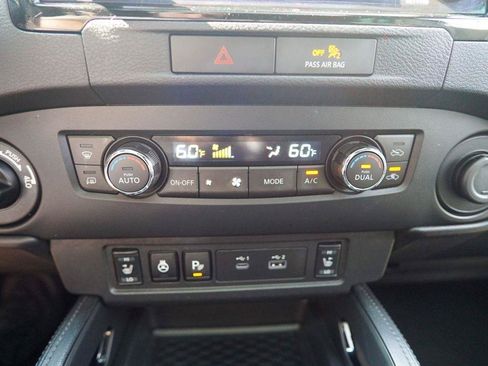 Used 2022 Nissan Frontier PRO-4X w/ Pro-4X Premium Package AWD/4WD image 29